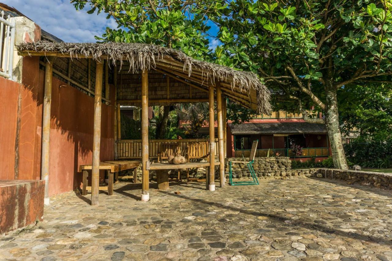 Hangout Beach Resort Катіклан Екстер'єр фото