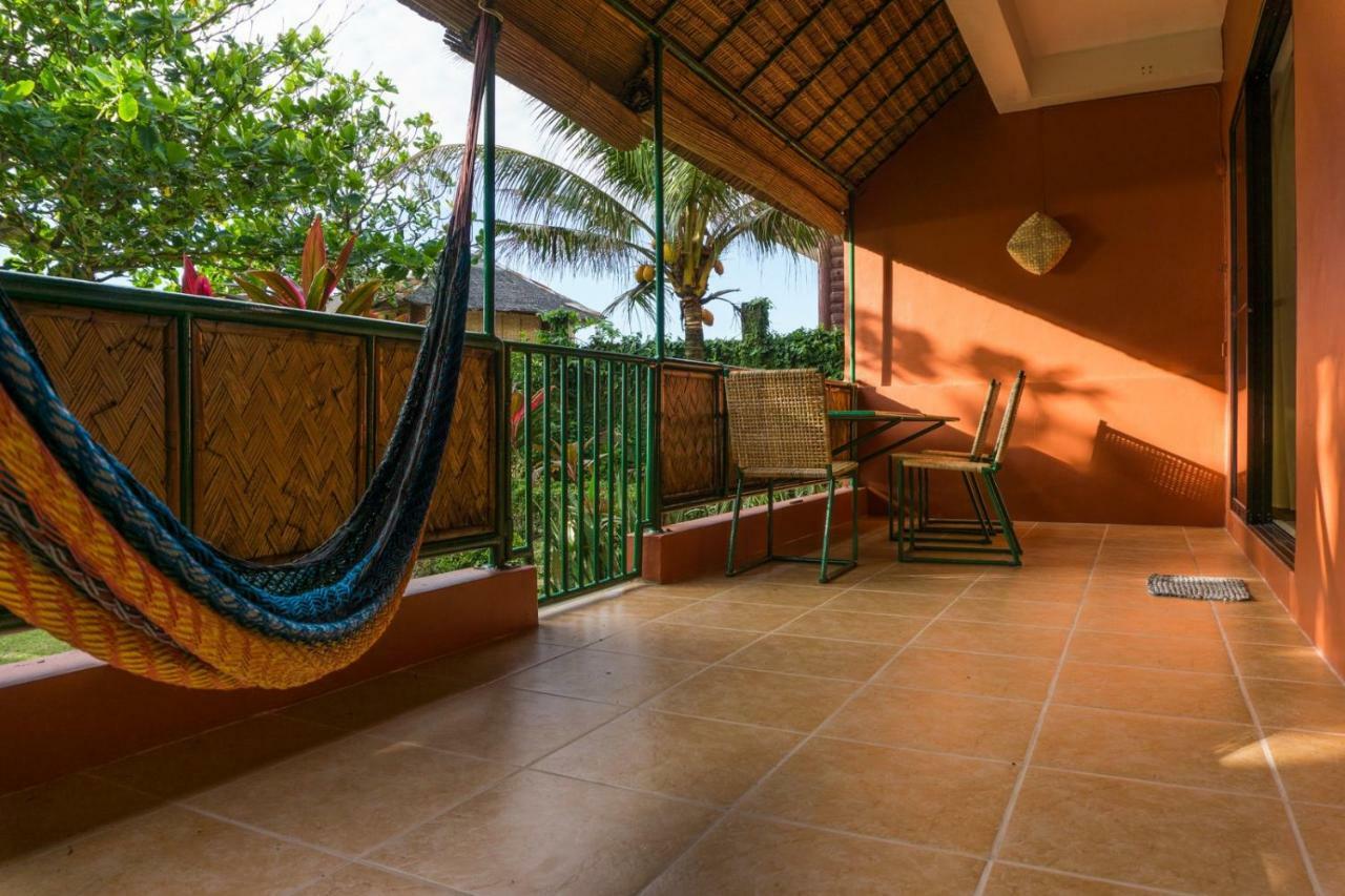 Hangout Beach Resort Катіклан Екстер'єр фото